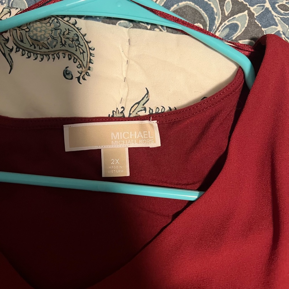Burgundy red, Michael Kors, three-quarter length sleeve top